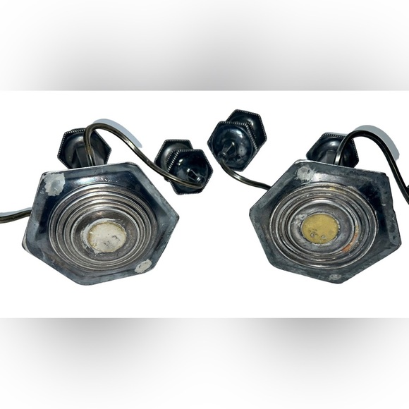 Vintage Rare Meriden Britannia Co. 10” Tall Silverplate Candelabra Pair - Picture 11 of 14